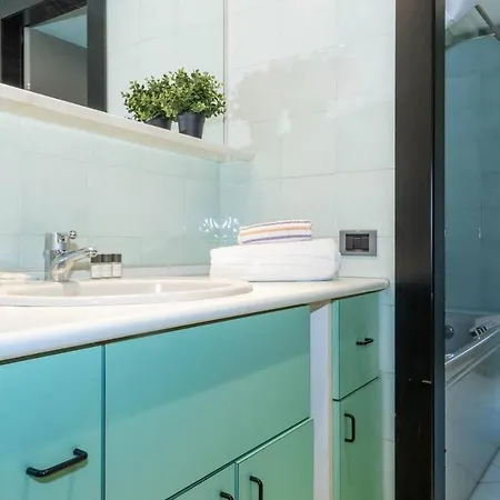 Altido Sant'agostino Family Flat * Milan